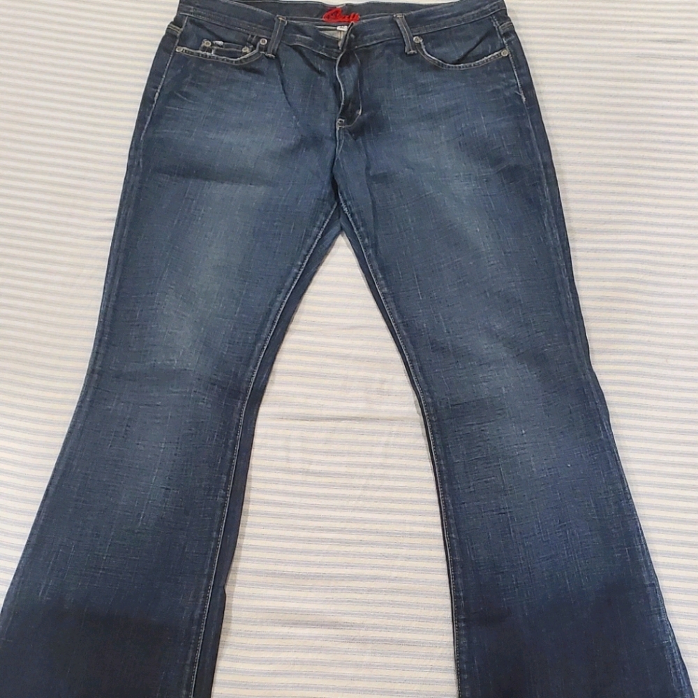 Boot cut jeans